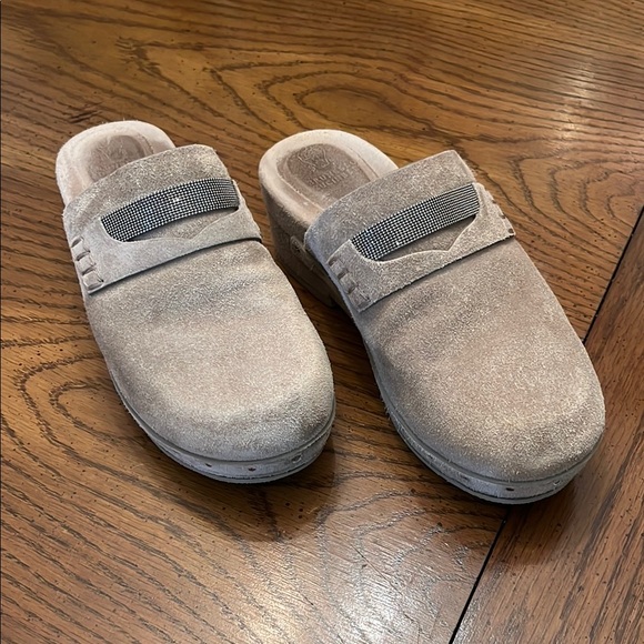 Brunello Cucinelli Shoes - BRUNELLO CUCINELLI
Monili Suede Clogs, size 37‎